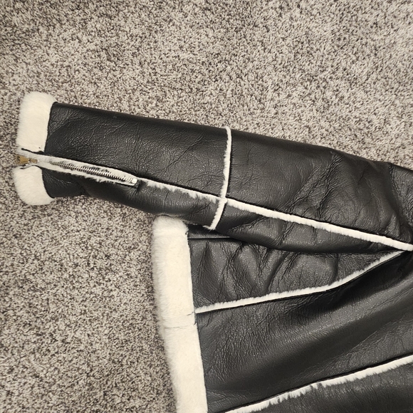 NWOT Revolve Genna Superdown Women's Black Faux Fur Leather Shearling Jacket-S - Picture 9 of 12